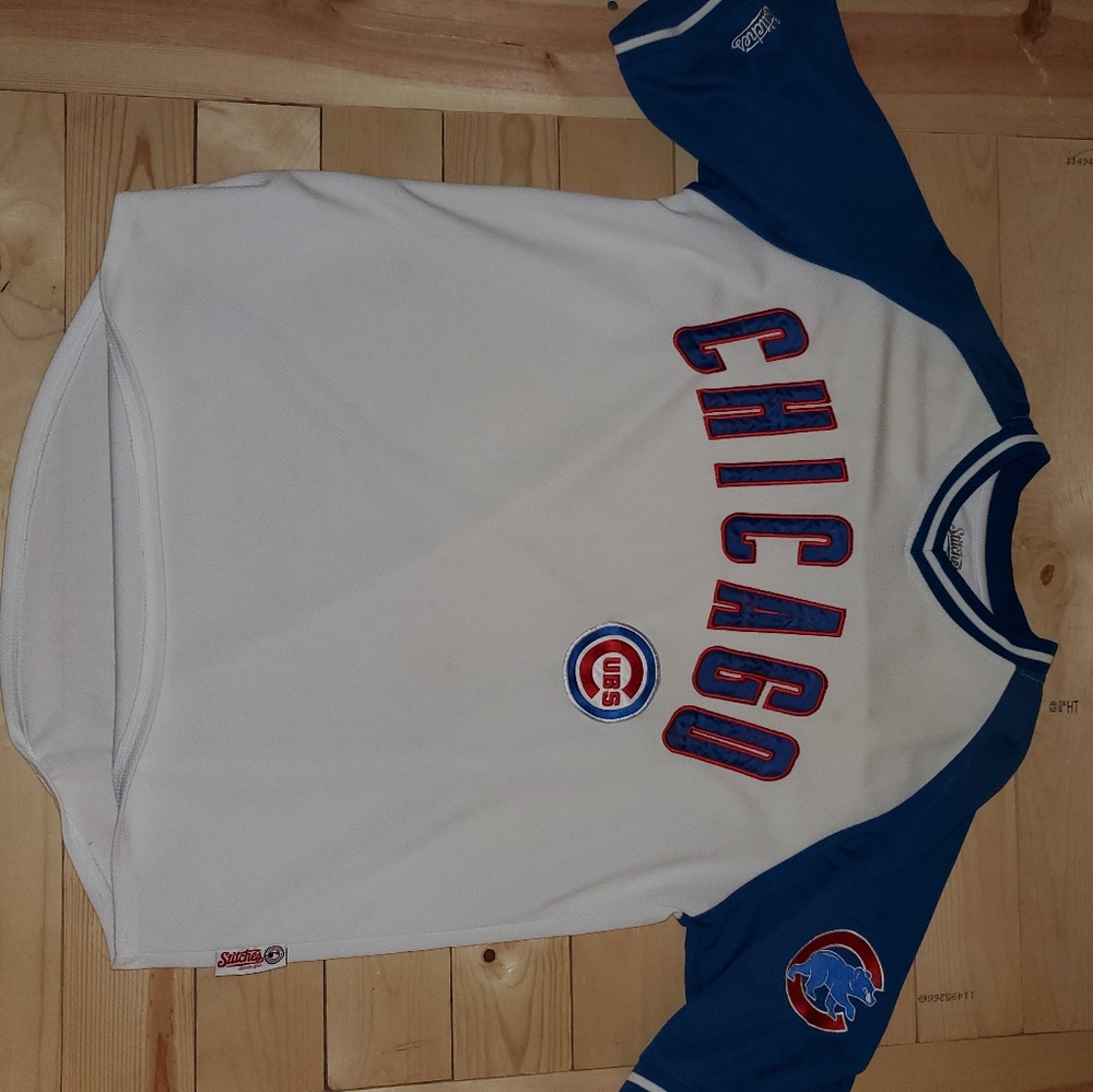 Chicago Cubs shirt